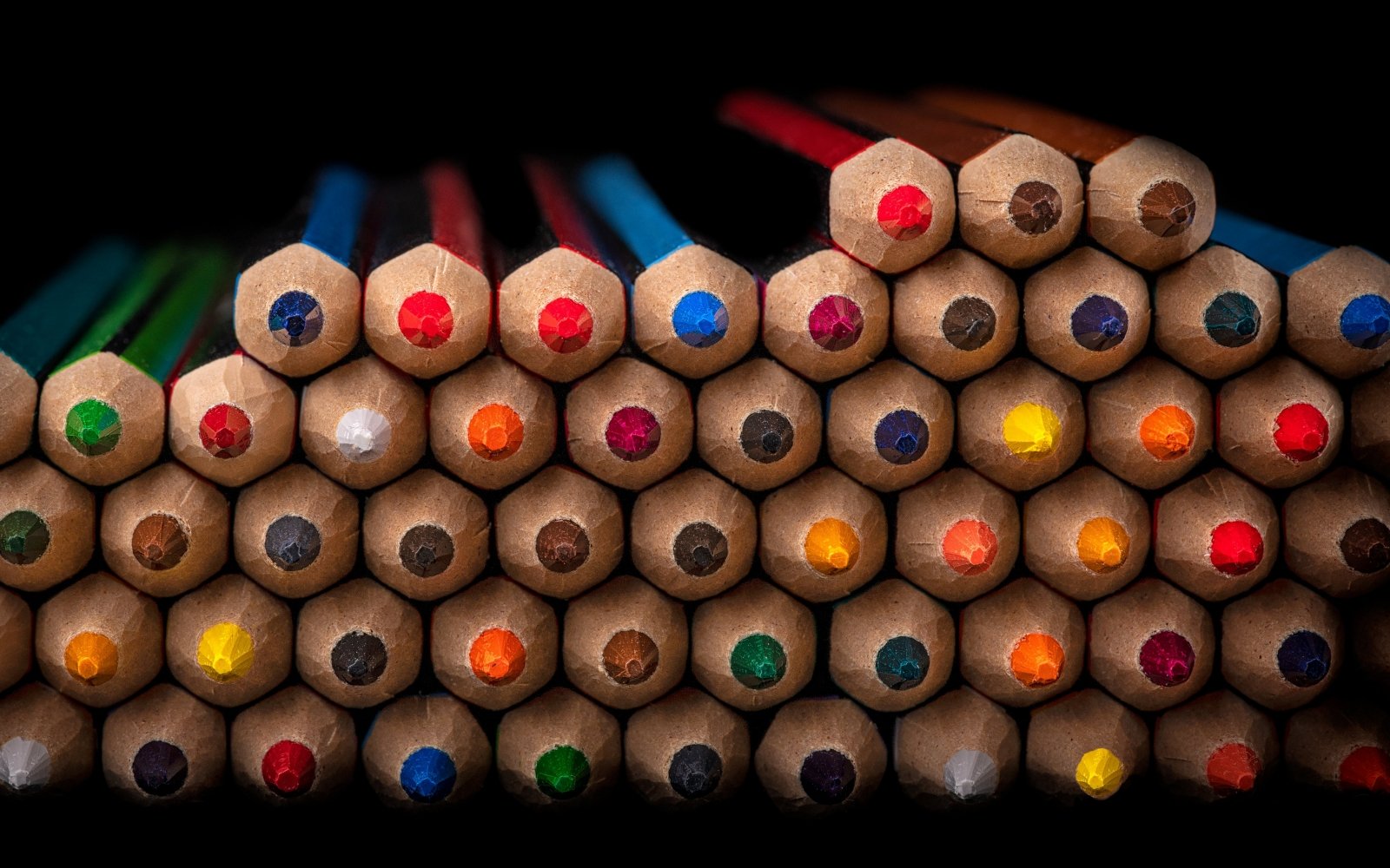 disegno matite colorate